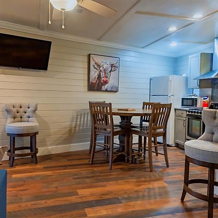 Blue Dolphin Inn&Cottages Grand Isle Exterior foto