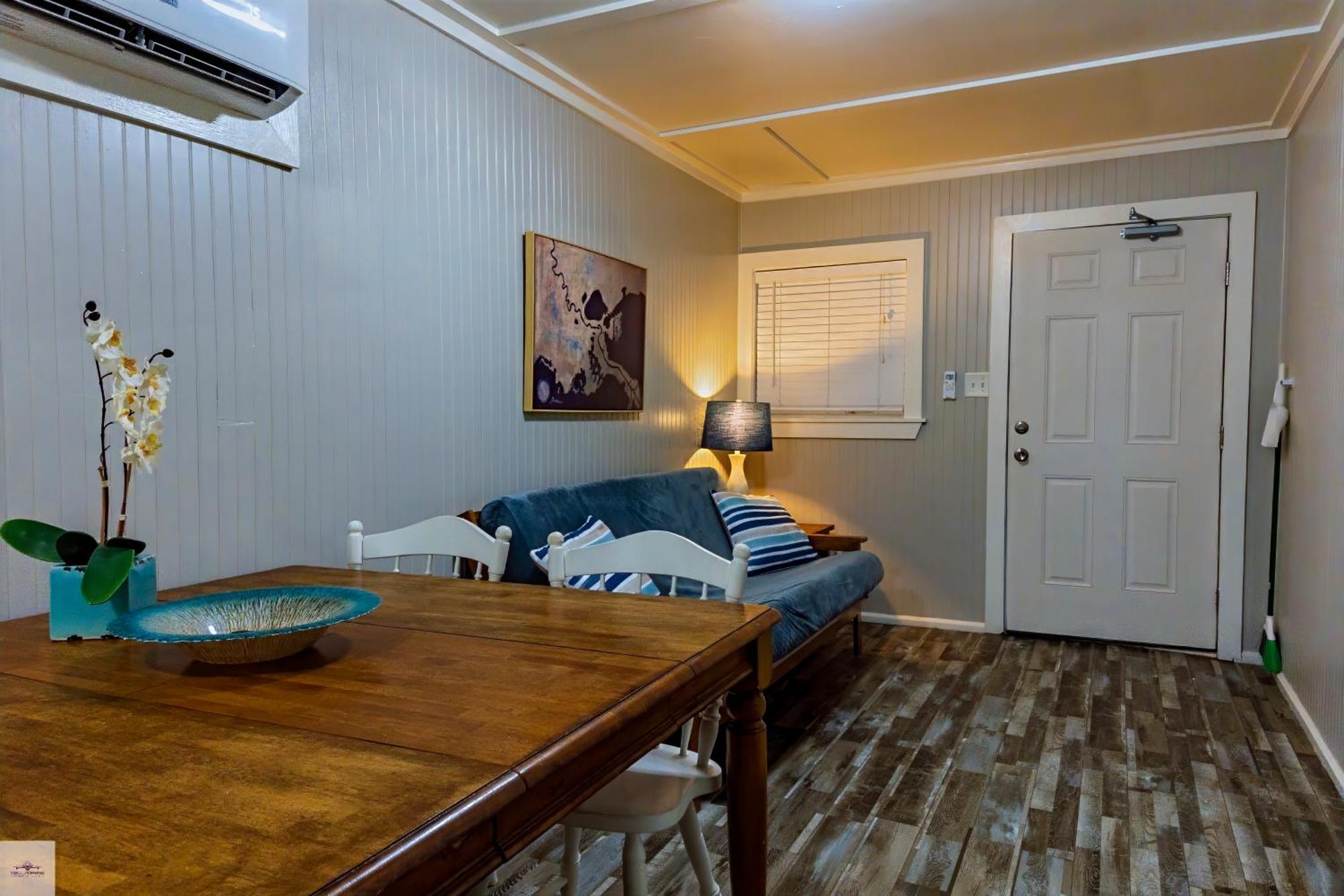 Blue Dolphin Inn&Cottages Grand Isle Exterior foto